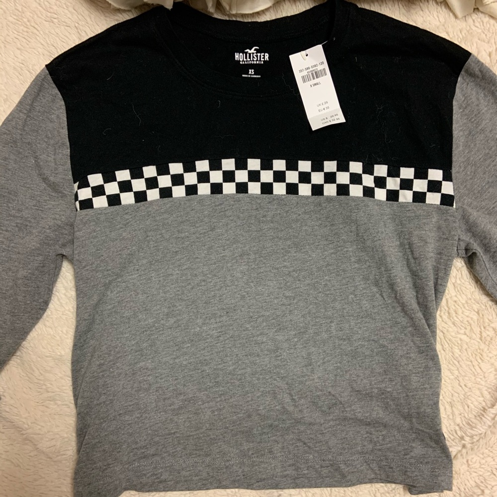 hollister long sleeve cropped shirt